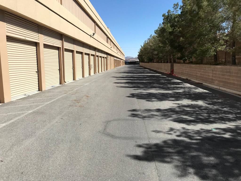 Life Storage - Las Vegas | 5555 S Fort Apache Rd, Las Vegas, NV 89148, USA | Phone: (702) 550-0905