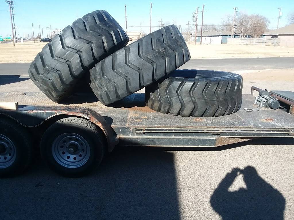 Kings Tire Warehouse | 230 Avenue Q, Lubbock, TX 79415, USA | Phone: (806) 368-5936