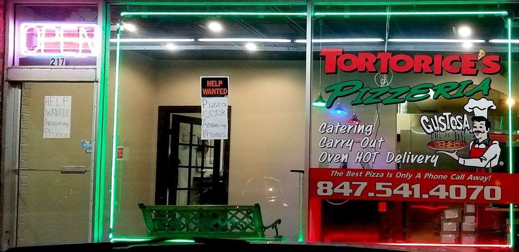 Tortorices Pizzeria | 217 W Dundee Rd, Buffalo Grove, IL 60089 | Phone: (847) 541-4070
