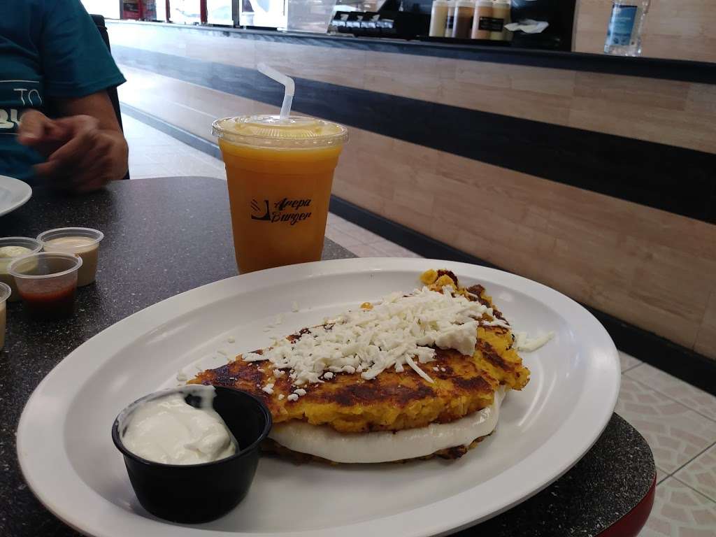 Arepa Burger | 8101 Narcoossee Rd, Orlando, FL 32822 | Phone: (407) 675-0613