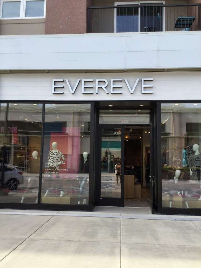 Evereve | 325 High St, Brookfield, WI 53045, USA | Phone: (262) 312-1975