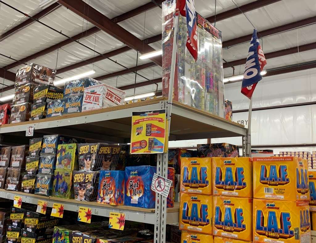 Alamo Fireworks Megastore | 2948 Pue Rd, San Antonio, TX 78245, USA | Phone: (210) 667-1106