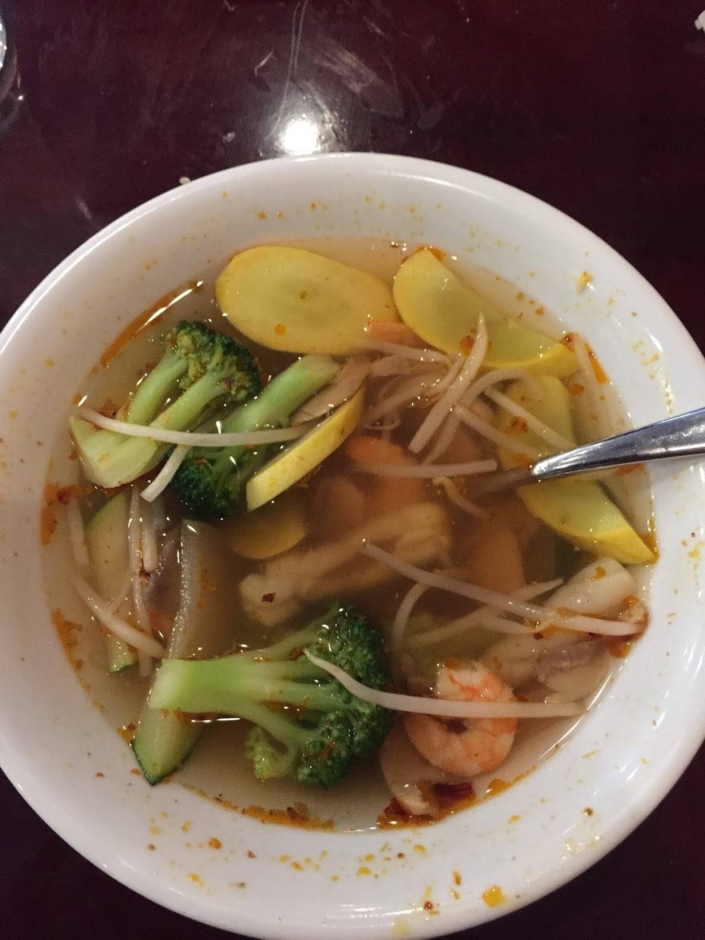 Hot Phở & Grill Vietnamese Restaurant | 12236 Branders Creek Dr, Chester, VA 23831, USA | Phone: (804) 796-7891