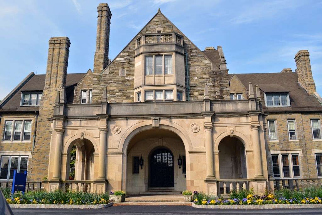 Academy of Notre Dame de Namur 560 Sproul Rd Villanova PA 19085