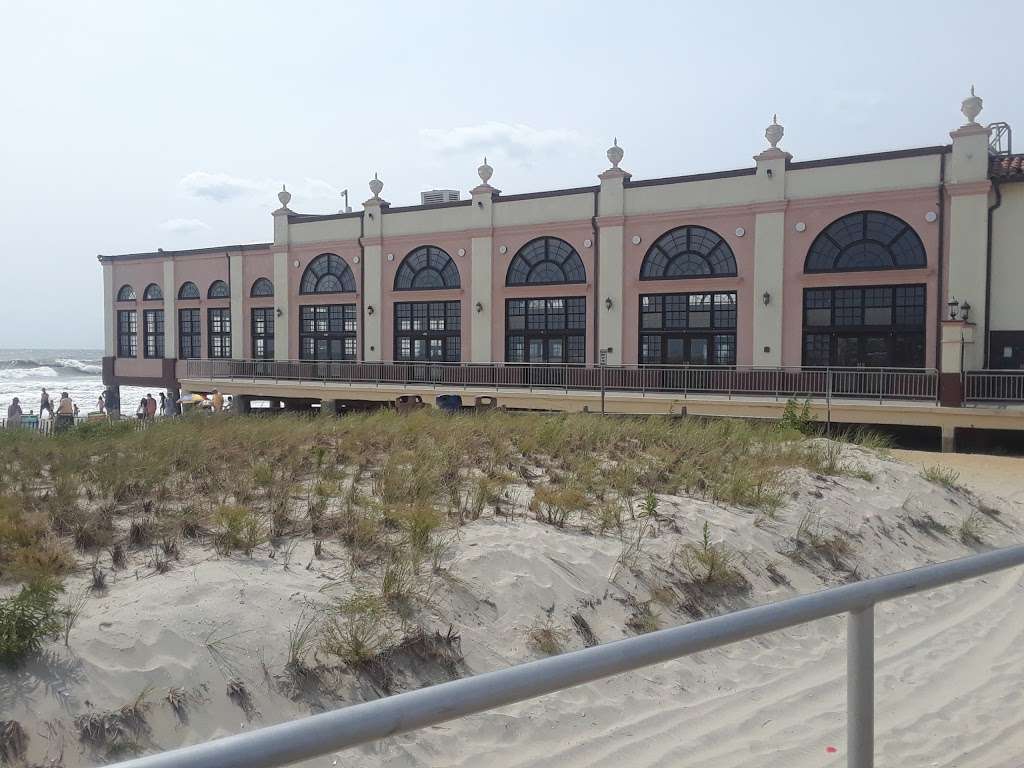 Ocean City Music Pier | 825 Boardwalk, Ocean City, NJ 08226, USA | Phone: (609) 525-9291