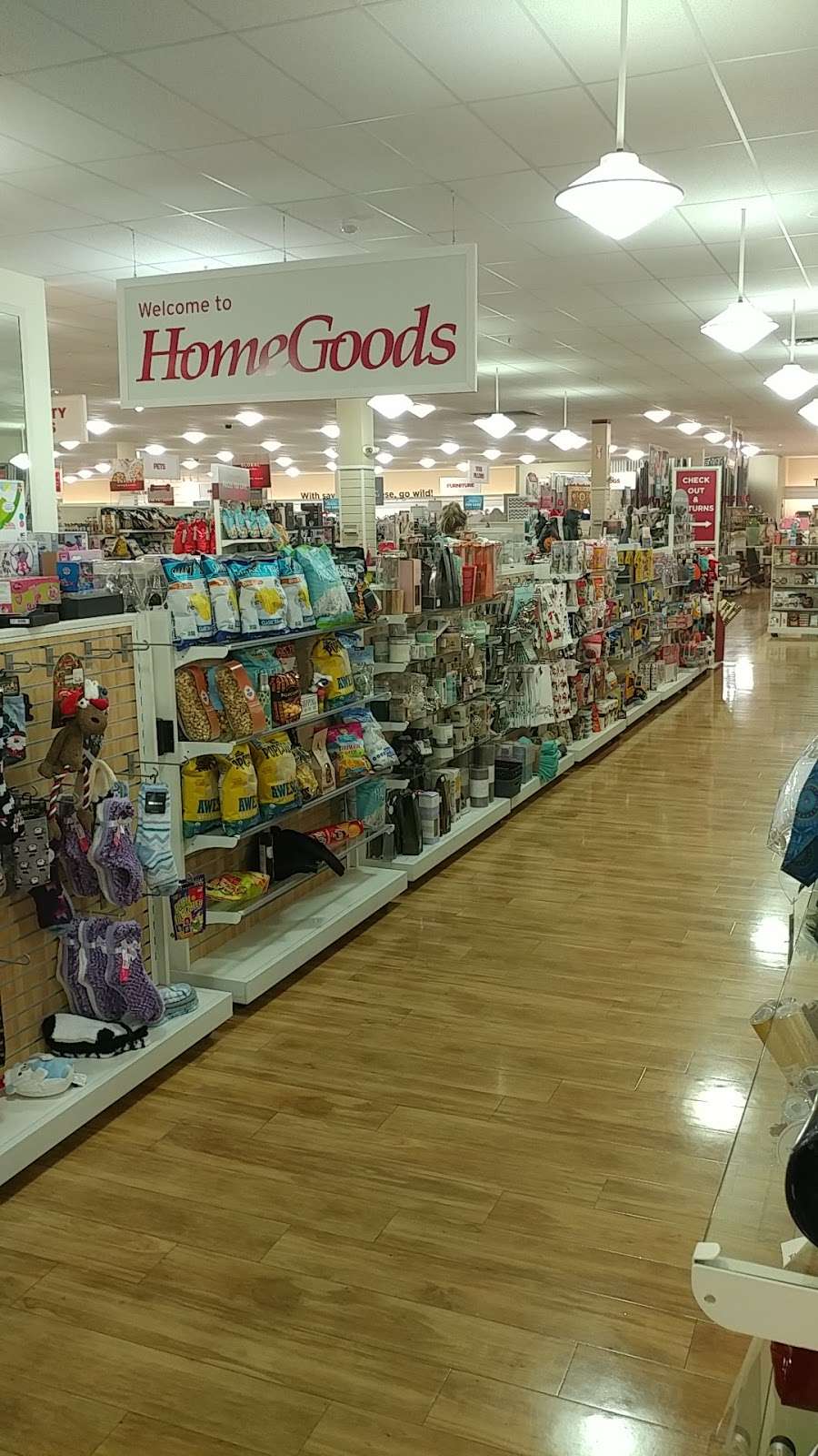 T.J. Maxx & HomeGoods | 1310 NE Coronado Dr, Blue Springs, MO 64014 | Phone: (816) 220-3698