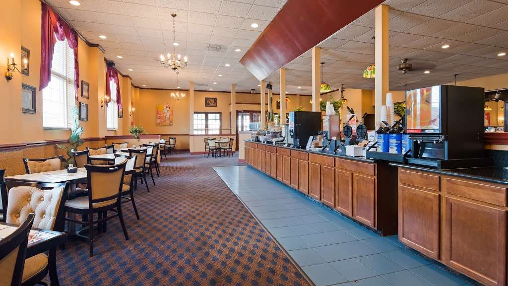 Best Western Falls Church - Arlington Area - CLOSED | 6633 Arlington Blvd, Falls Church, VA 22042 | Phone: (703) 532-9000