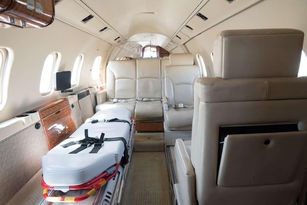 AeroCare Medical Transport System, Inc. | 43W752 US-30 Suite 2F, Sugar Grove, IL 60554 | Phone: (800) 823-1911