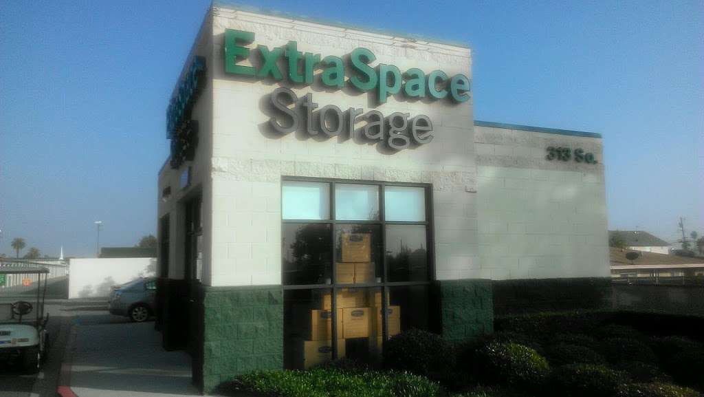 Extra Space Storage | 313 S Riverside Ave, Rialto, CA 92376, USA | Phone: (909) 874-9430