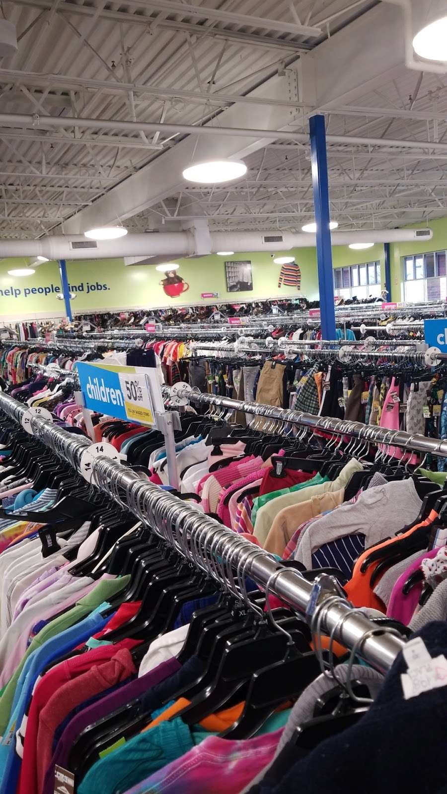 Goodwill Store | 10491 Walnut Creek Dr, Carmel, IN 46032, USA | Phone: (317) 876-0096