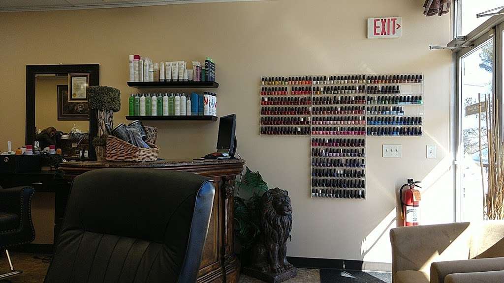 Signature Salon (Smithfield) | 200 Pleasant View Ave, Smithfield, RI 02917, USA | Phone: (401) 231-4455