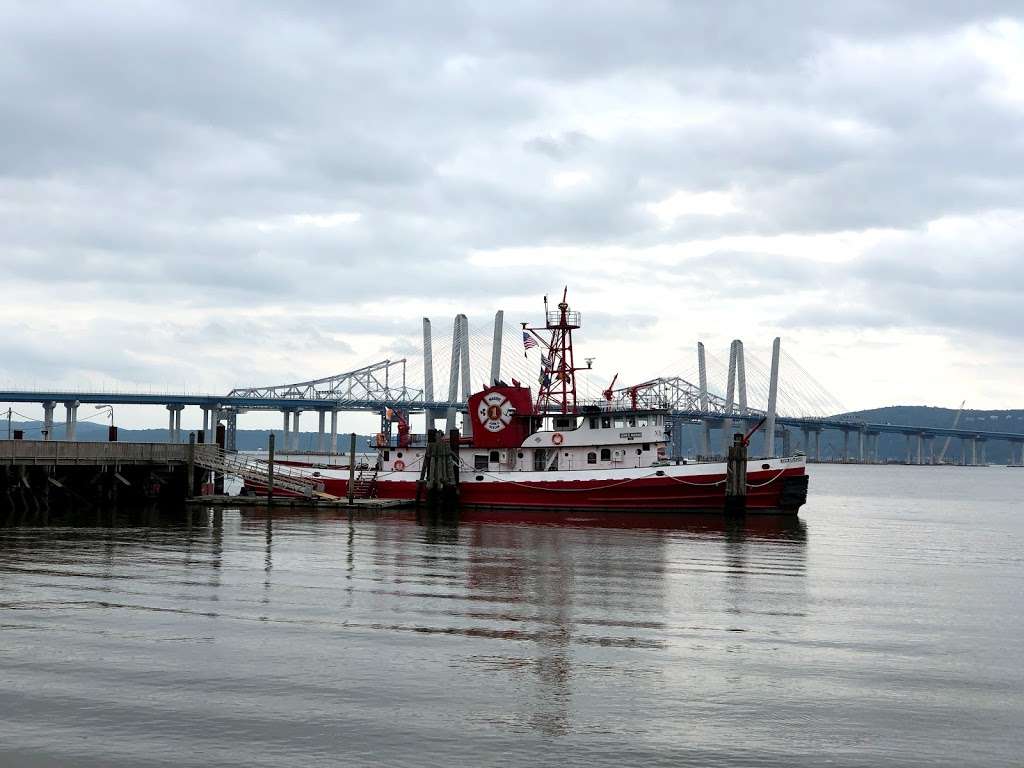 Scenic Hudson RiverWalk Park at Tarrytown | 250 W Main St, Tarrytown, NY 10591, USA | Phone: (914) 631-8347