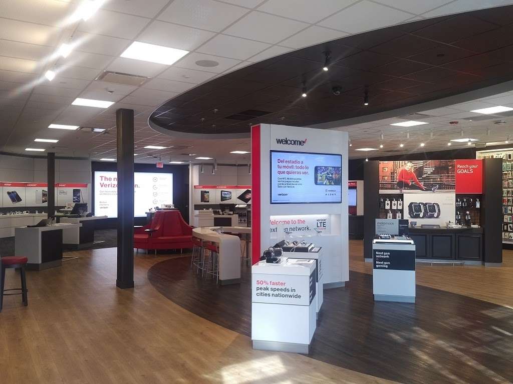 Verizon | 596 Randall Rd, South Elgin, IL 60177 | Phone: (847) 695-1667