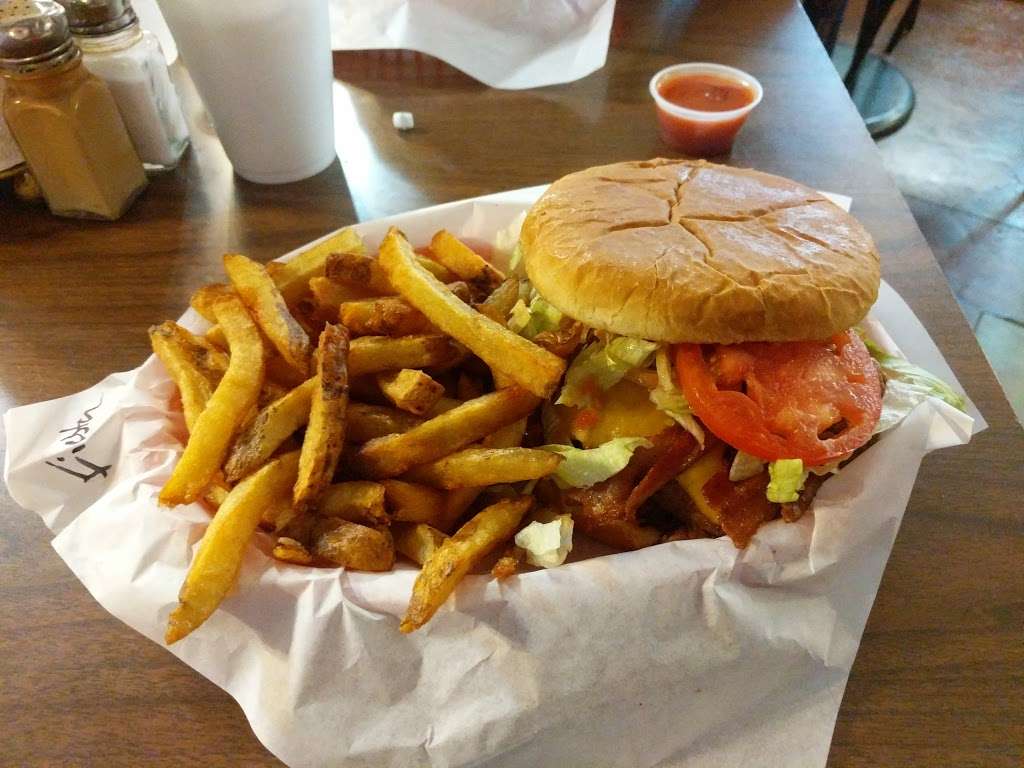 Bobby Js Old Fashioned Hamburgers | 13247 Bandera Rd, Helotes, TX 78023, USA | Phone: (210) 695-4941