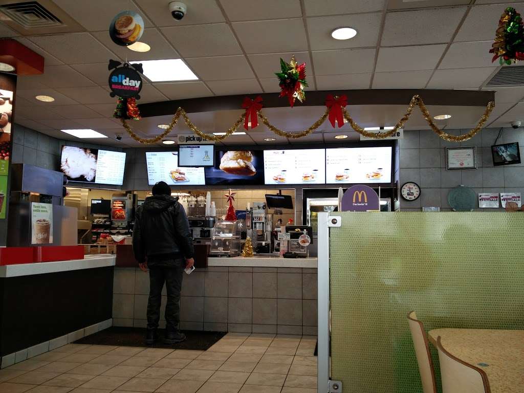 McDonalds | 4158 S Ashland Ave, Chicago, IL 60609 | Phone: (773) 847-2763