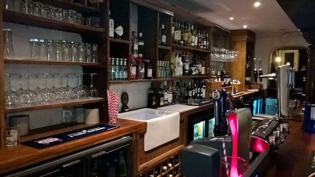 The Bulls Head | Rushmore Hill, Orpington BR6 7NQ, UK | Phone: 01689 639233