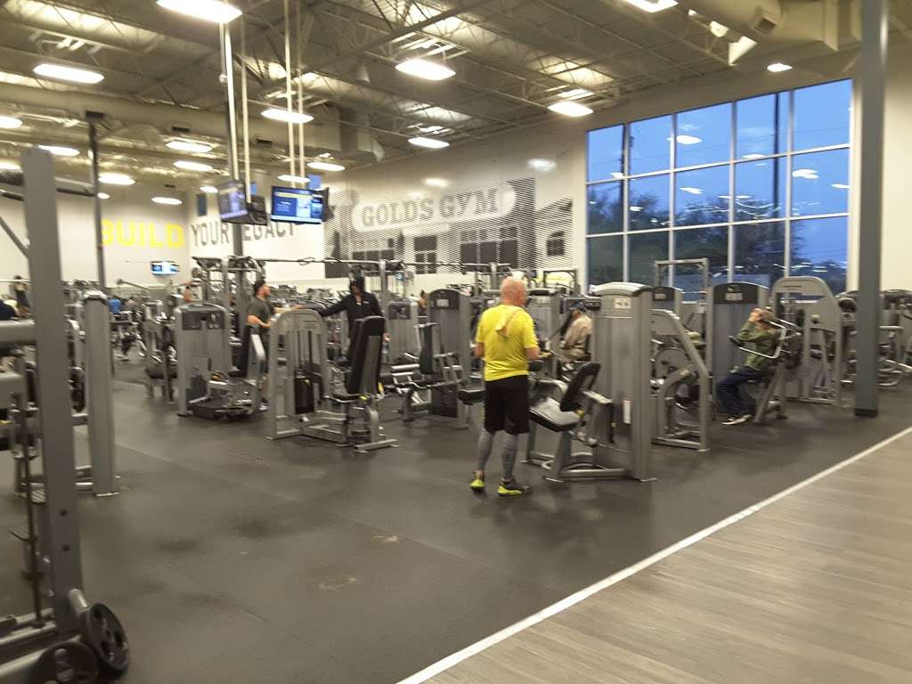 Golds Gym | 7937 Pat Booker Rd, Live Oak, TX 78233, USA | Phone: (210) 637-6600