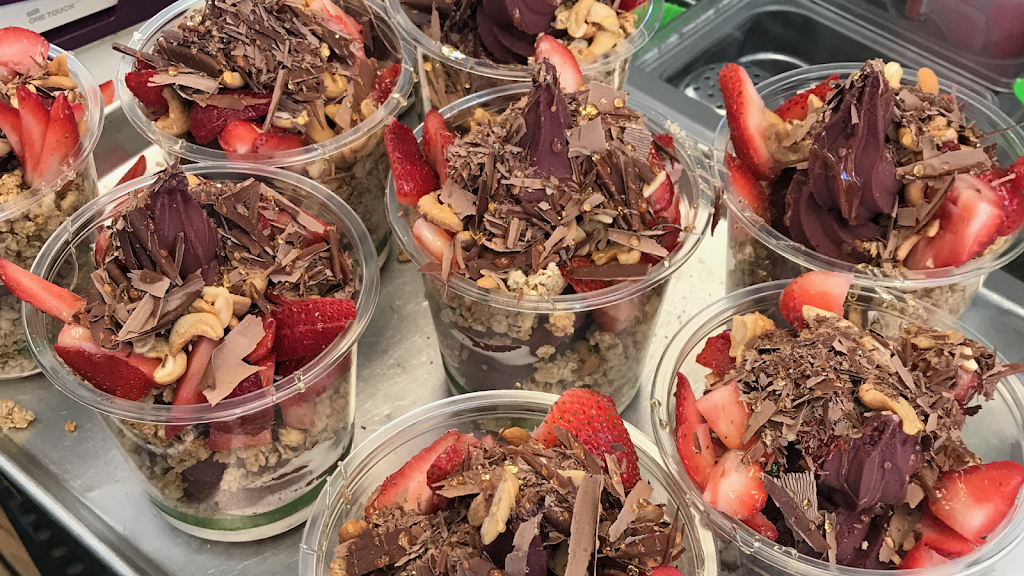 Berry Divine Acai Bowls | 2816 N 16th St ste a, Phoenix, AZ 85006, USA | Phone: (602) 218-6372