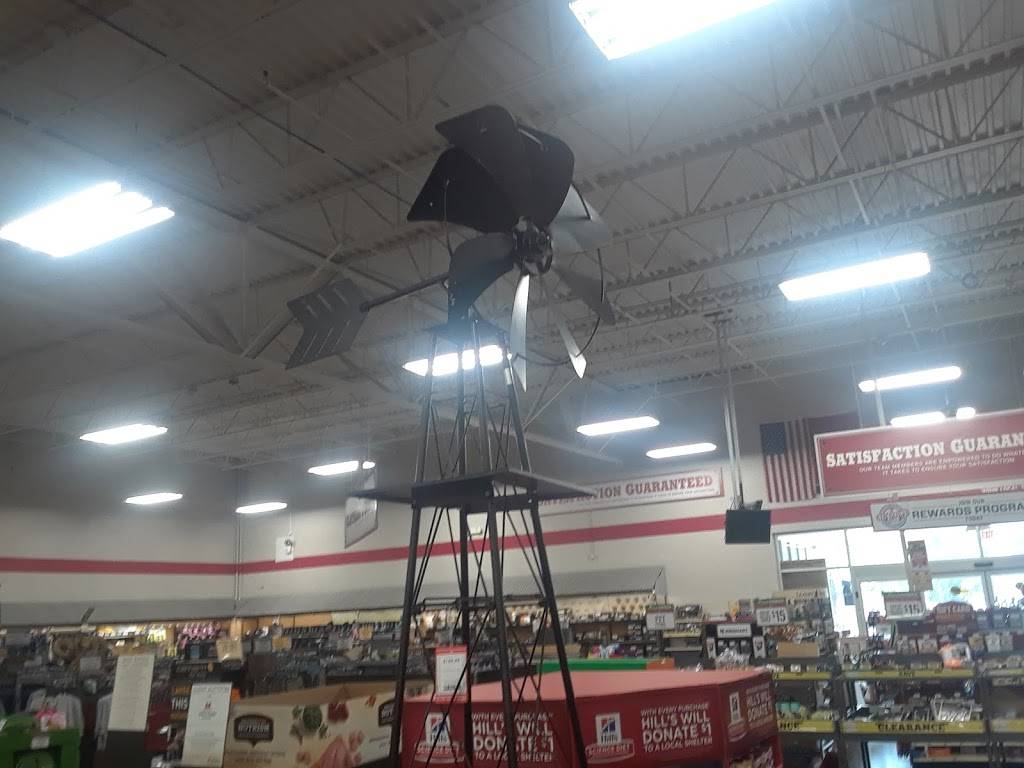 Tractor Supply Co. | 911 Center Point Rd, Hendersonville, TN 37075, USA | Phone: (615) 822-8555
