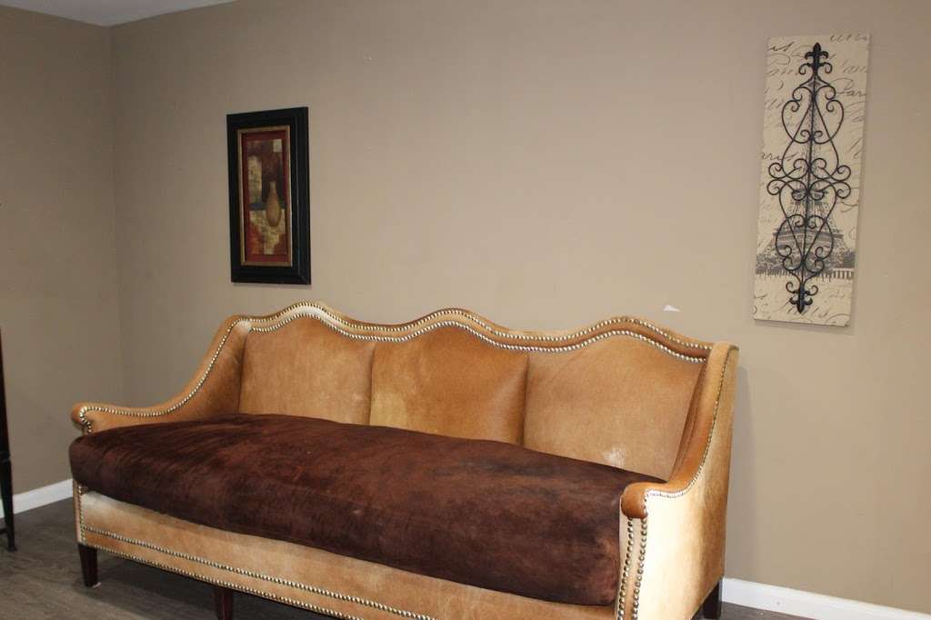 Switch IT Furniture | 11126 Timber Crest Dr, Houston, TX 77070 | Phone: (832) 422-8650