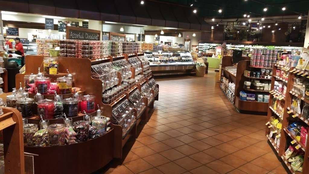 The Fresh Market | 3060 Center Valley Pkwy, Center Valley, PA 18034, USA | Phone: (610) 798-7474