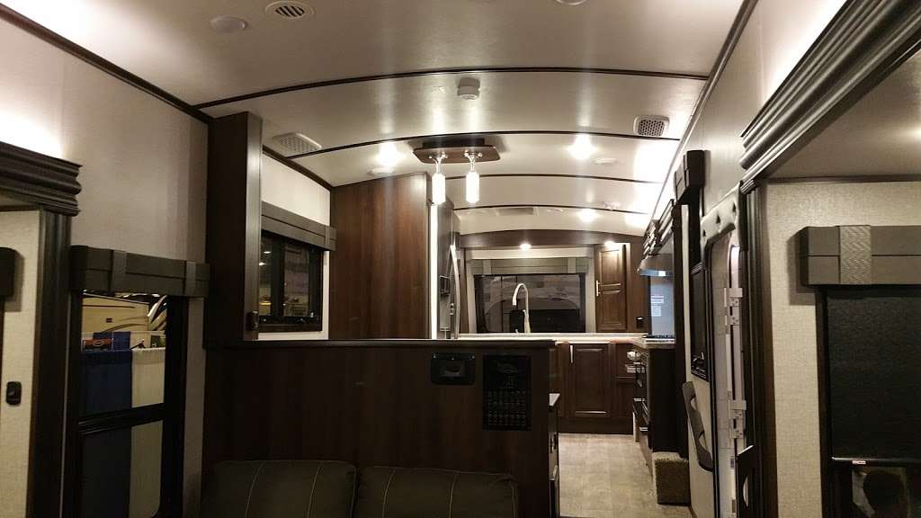 Terry Vaughn RVs - Spring | 22930 I-45, Spring, TX 77373, USA | Phone: (281) 350-2267