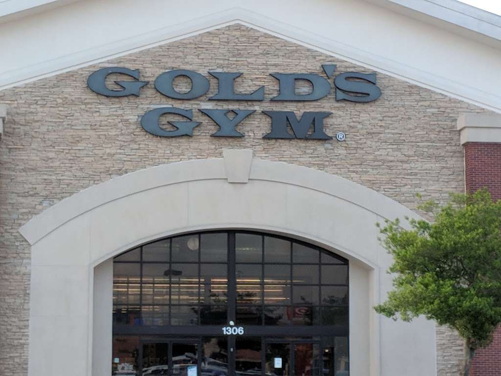 Golds Gym Conroe | 1306 W Davis St ste b, Conroe, TX 77304, USA | Phone: (936) 756-6000