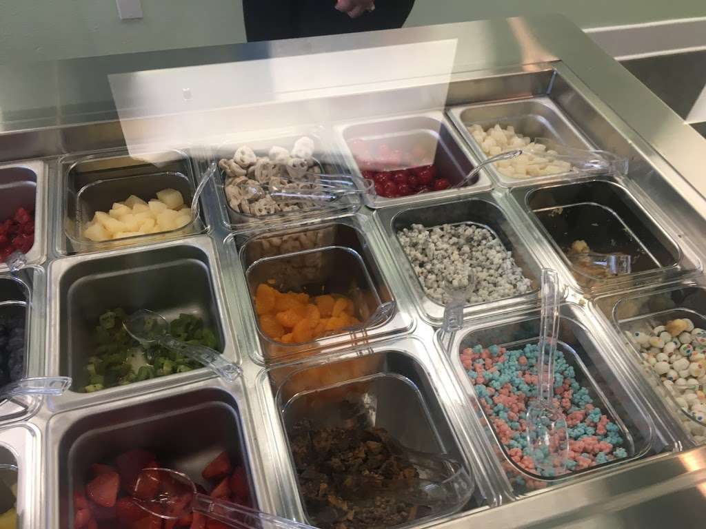 Blitzers Premium Frozen Yogurt | 29101 Newport Rd #103, Menifee, CA 92584, USA | Phone: (951) 679-7709