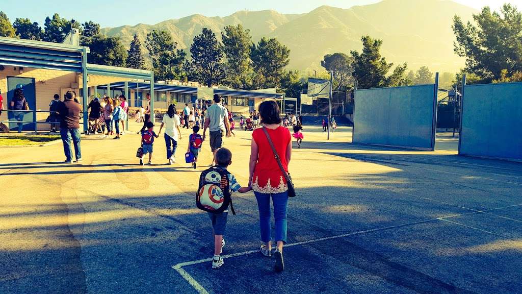 Valley View Elementary School | 4900 Maryland Ave, Glendale, CA 91214, USA | Phone: (818) 236-3771