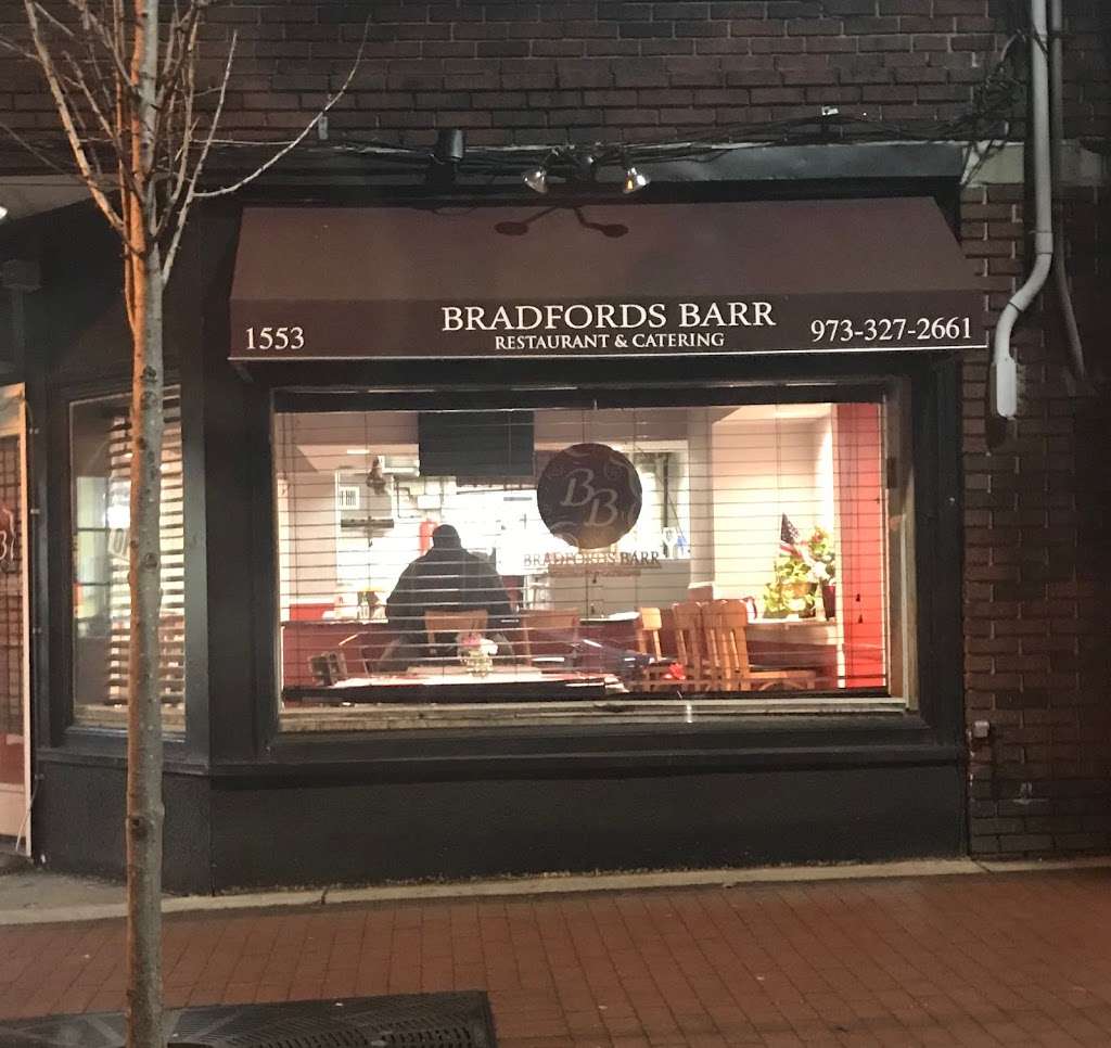 Bradfords Barr | 1553 Springfield Ave, Maplewood, NJ 07040, USA | Phone: (973) 327-2661