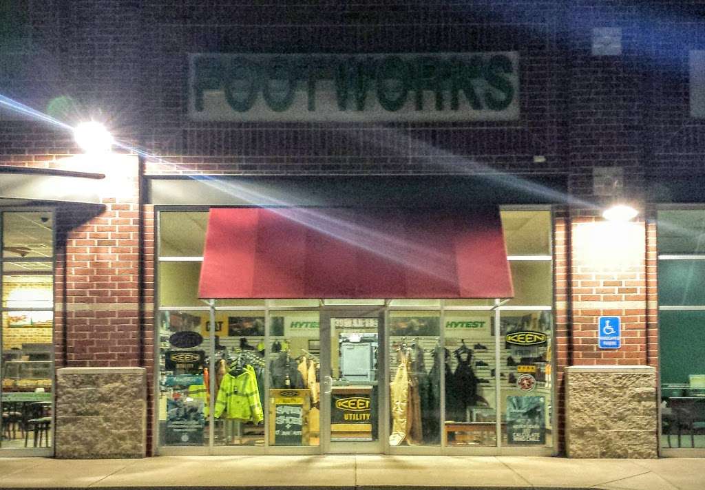 Footworks Safety Toe Shoes | 3990 IN-38, Lafayette, IN 47905 | Phone: (765) 250-3865