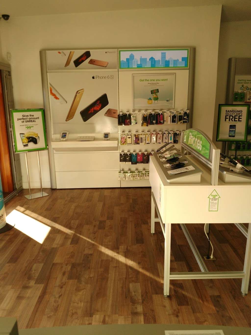 Cricket Wireless Authorized Retailer | 910 E Washington Ave, El Cajon, CA 92020, USA | Phone: (619) 593-6400