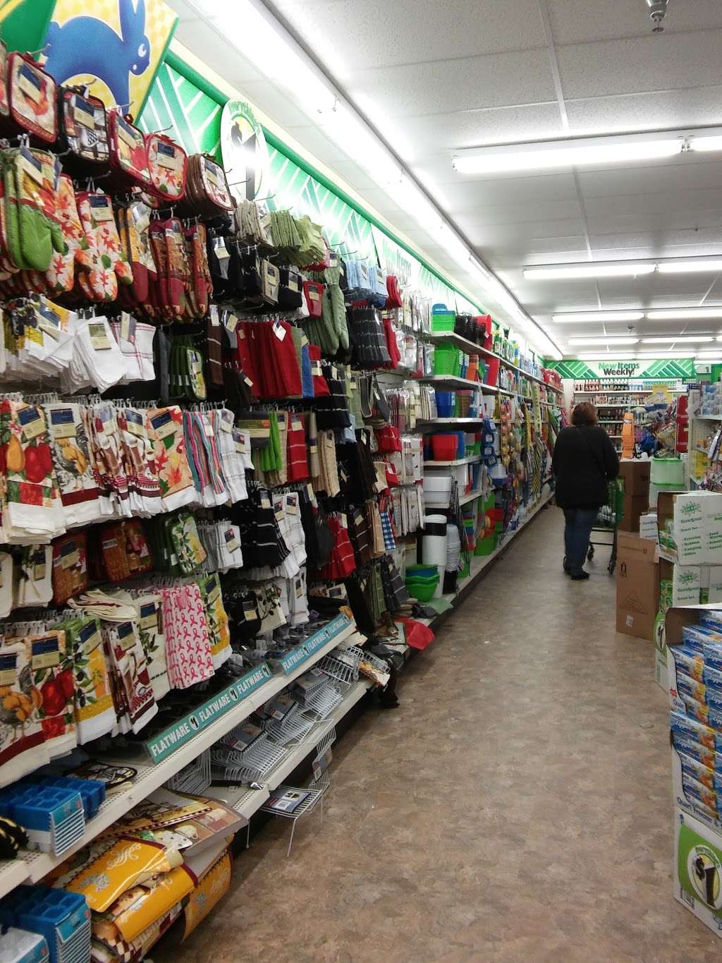 Dollar Tree | 2740 Heritage Dr, Delafield, WI 53018, USA | Phone: (262) 303-8050