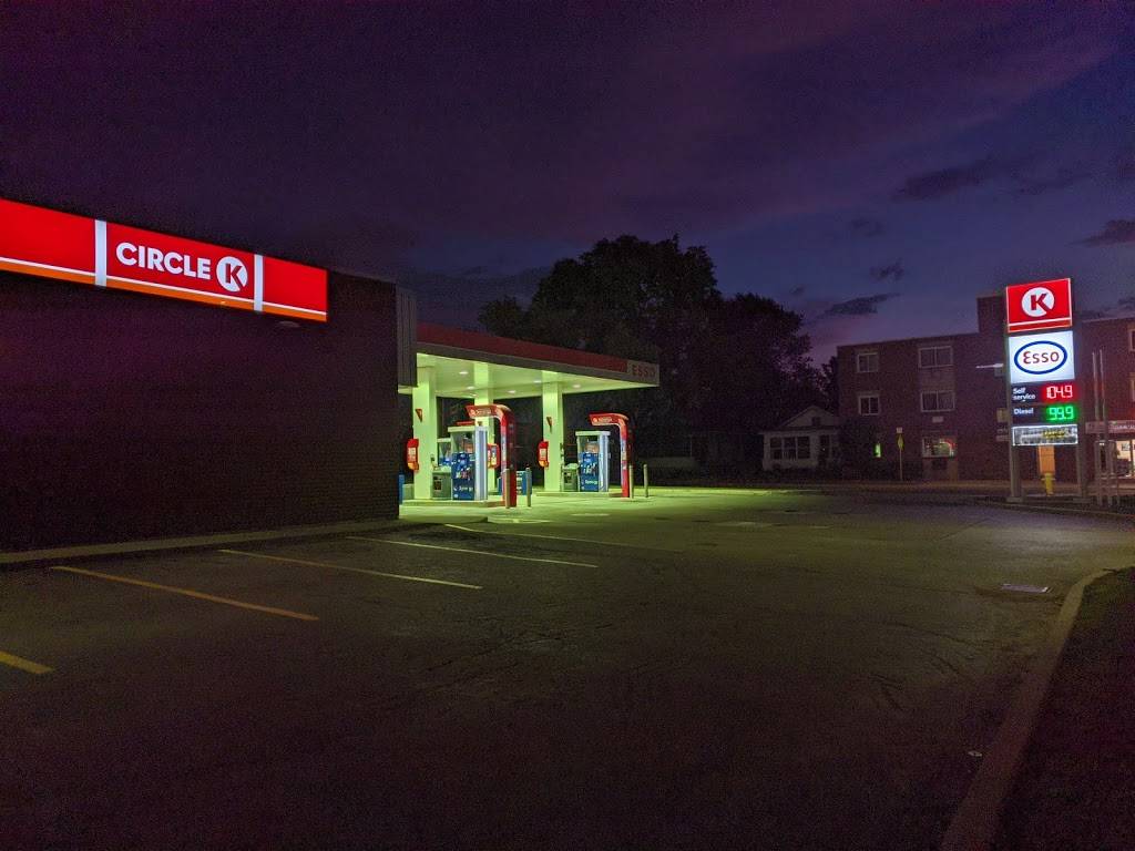 Esso | 891 Campbell Ave, Windsor, ON N9B 2H8, Canada | Phone: (519) 971-0090