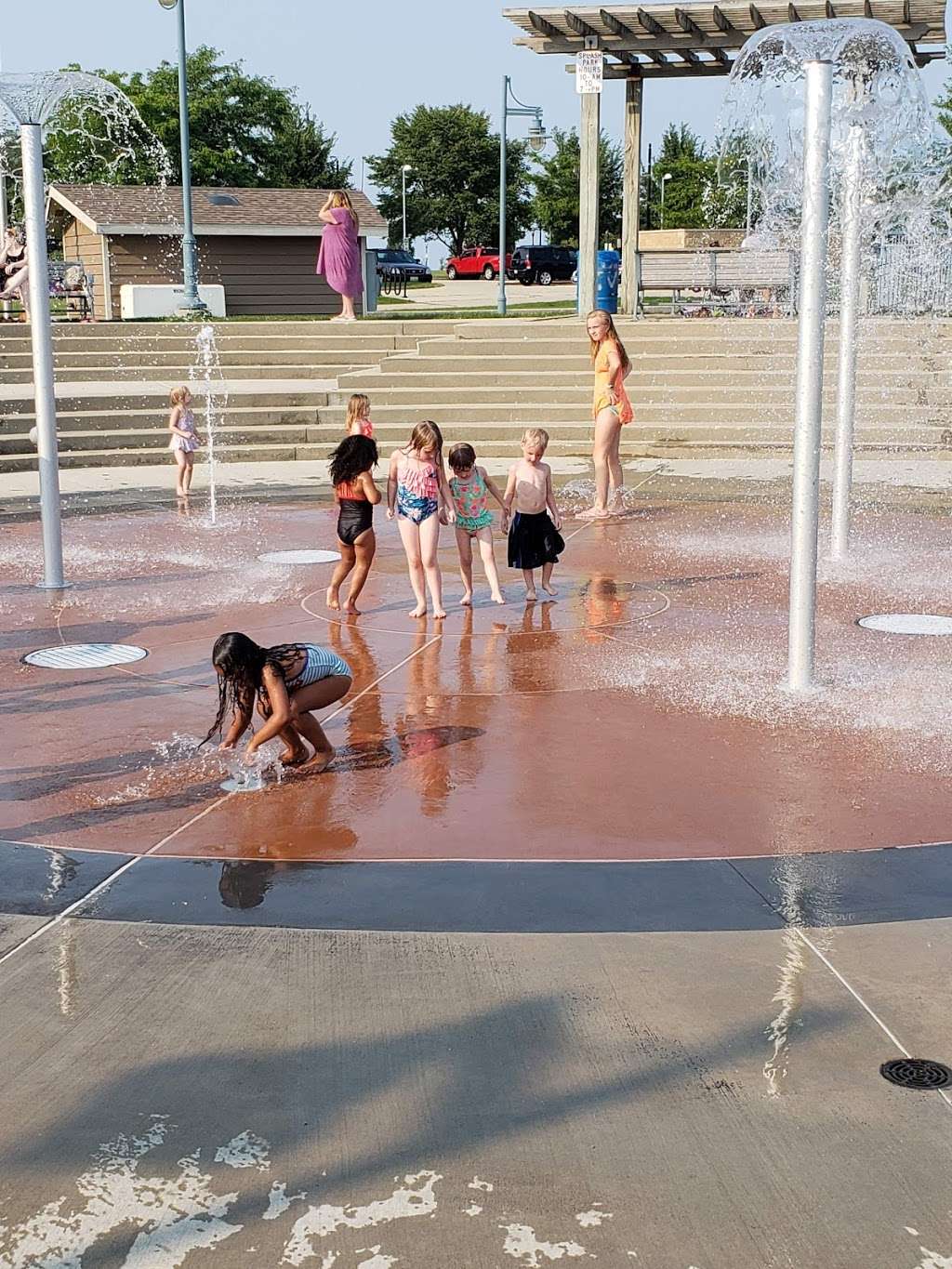 Kenosha Splash Pad | 201 56th St, Kenosha, WI 53140, USA | Phone: (262) 653-4050