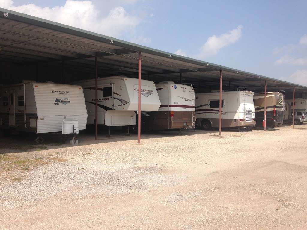 RV Etc., Storage | 33100 US-290, Hockley, TX 77447 | Phone: (281) 256-1610