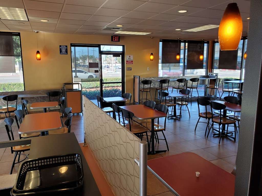 Jack in the Box | 17600 Bellflower Blvd, Bellflower, CA 90706, USA | Phone: (562) 920-6733