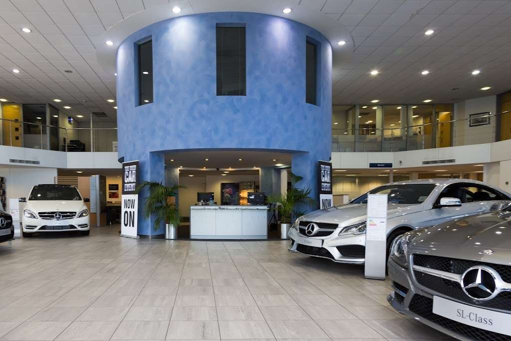 Mercedes-Benz and smart of Hertford | Foxholes Business Park John, John Tate Rd, Hertford SG13 7LB, UK | Phone: 01992 726229
