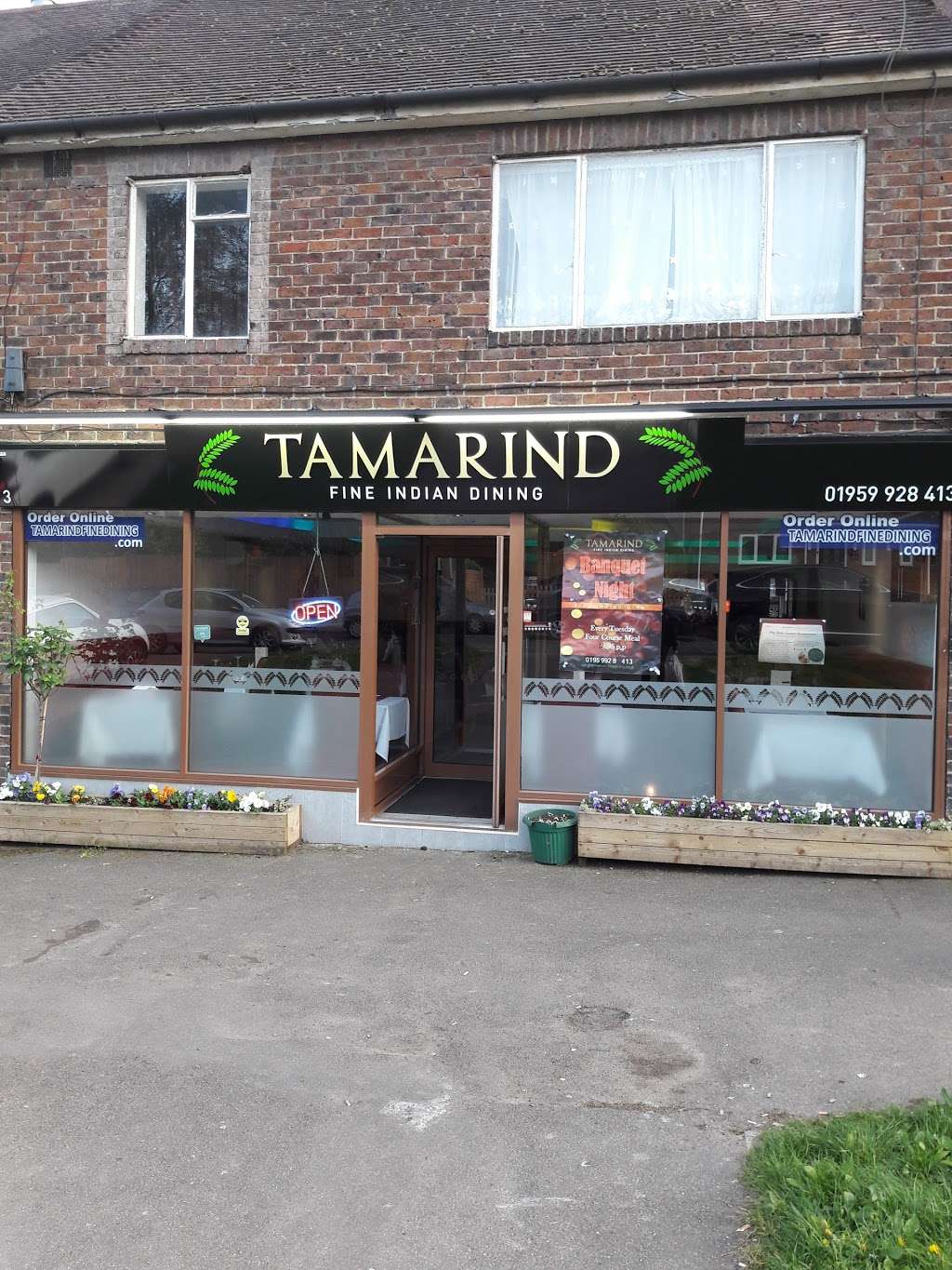 Tamarind Fine Dining Indian Restaurant | 3, UK, The Parade, Dynes Rd, Kemsing, Sevenoaks TN15 6RE, UK | Phone: 01959 928413