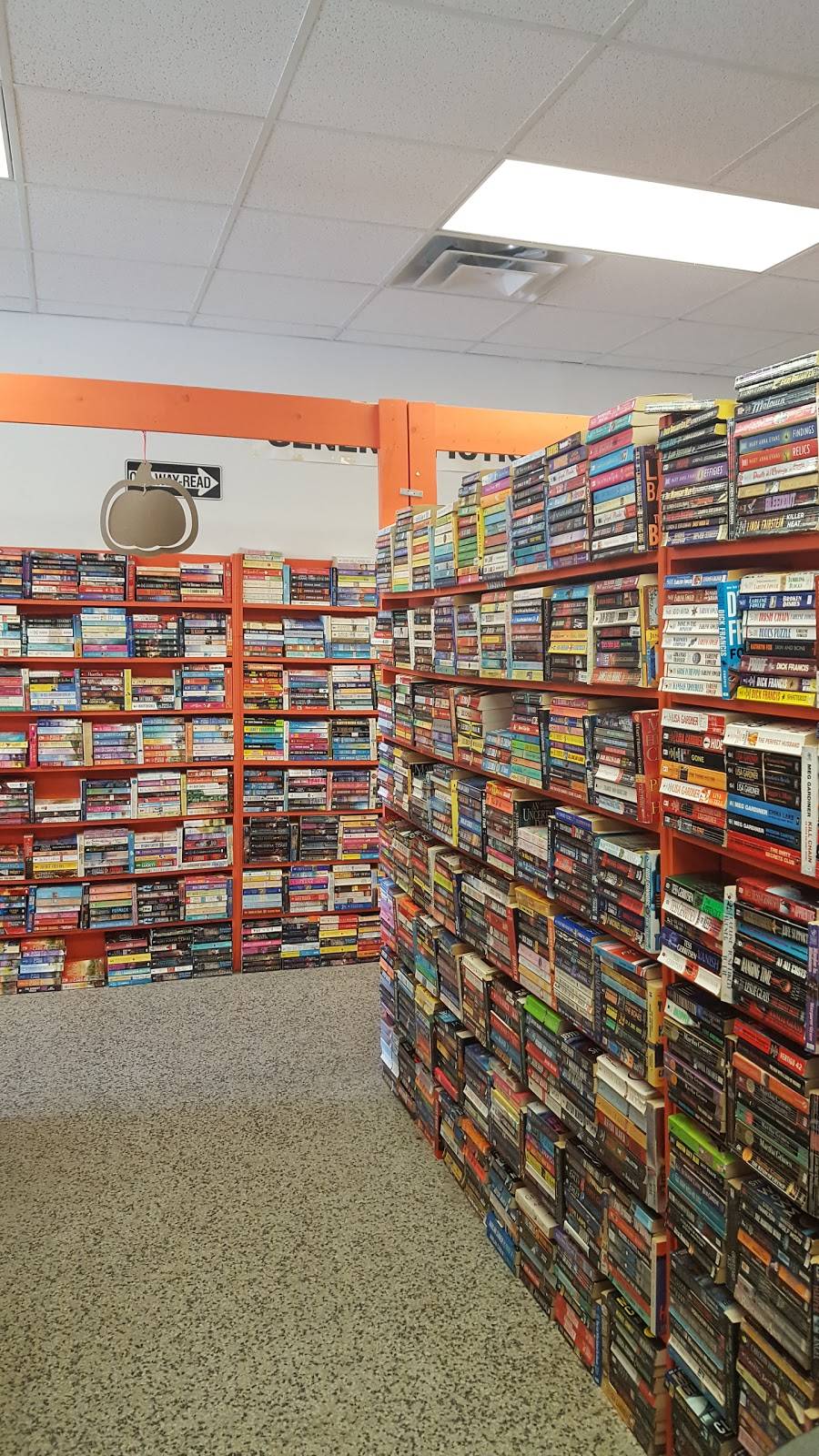 Book Rack | 125 W McKey St, Ocoee, FL 34761, USA | Phone: (407) 905-0279