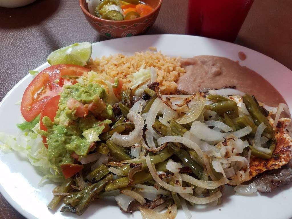 Taqueria El Charro | 6810 N Shepherd Dr, Houston, TX 77091, USA | Phone: (713) 692-8303