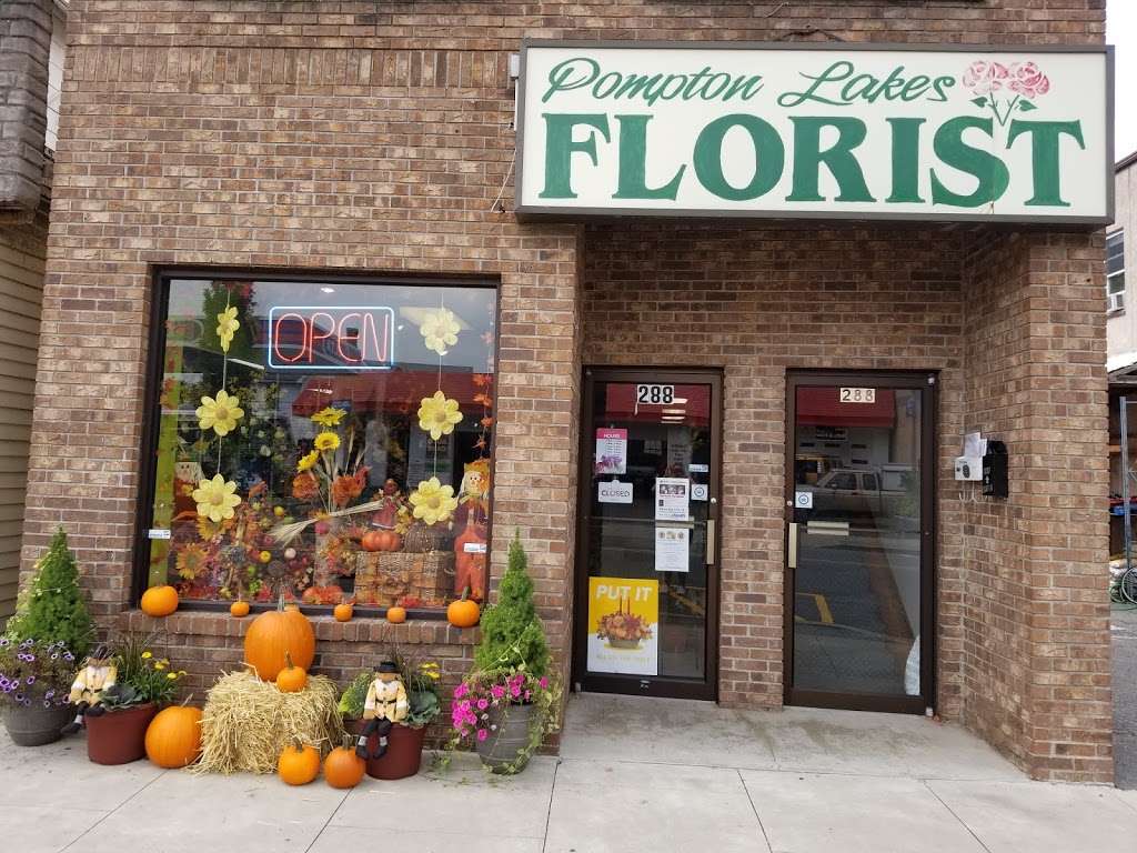 Pompton Lakes Florist in 288 Wanaque Ave, Pompton Lakes, NJ 07442, USA