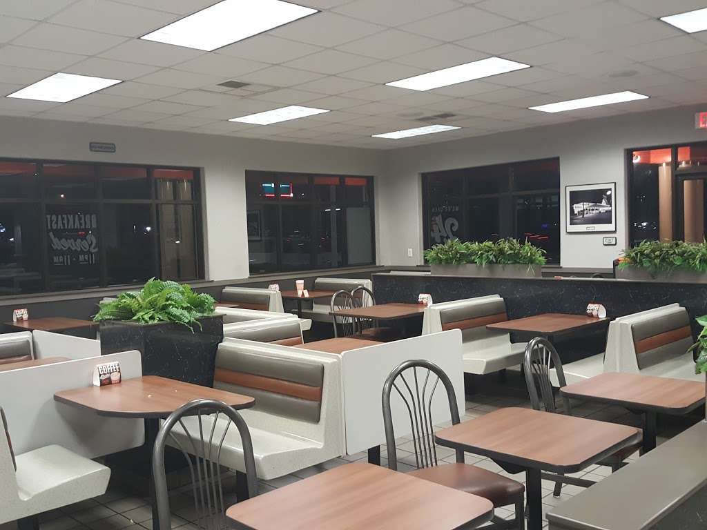 Whataburger | 2741 N Stemmons Fwy, Dallas, TX 75207, USA | Phone: (214) 630-1210