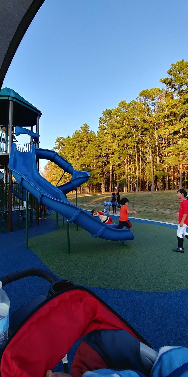 Creekside Park Disc Golf Course | 214 Park Dr, Archdale, NC 27263, USA | Phone: (336) 431-7315