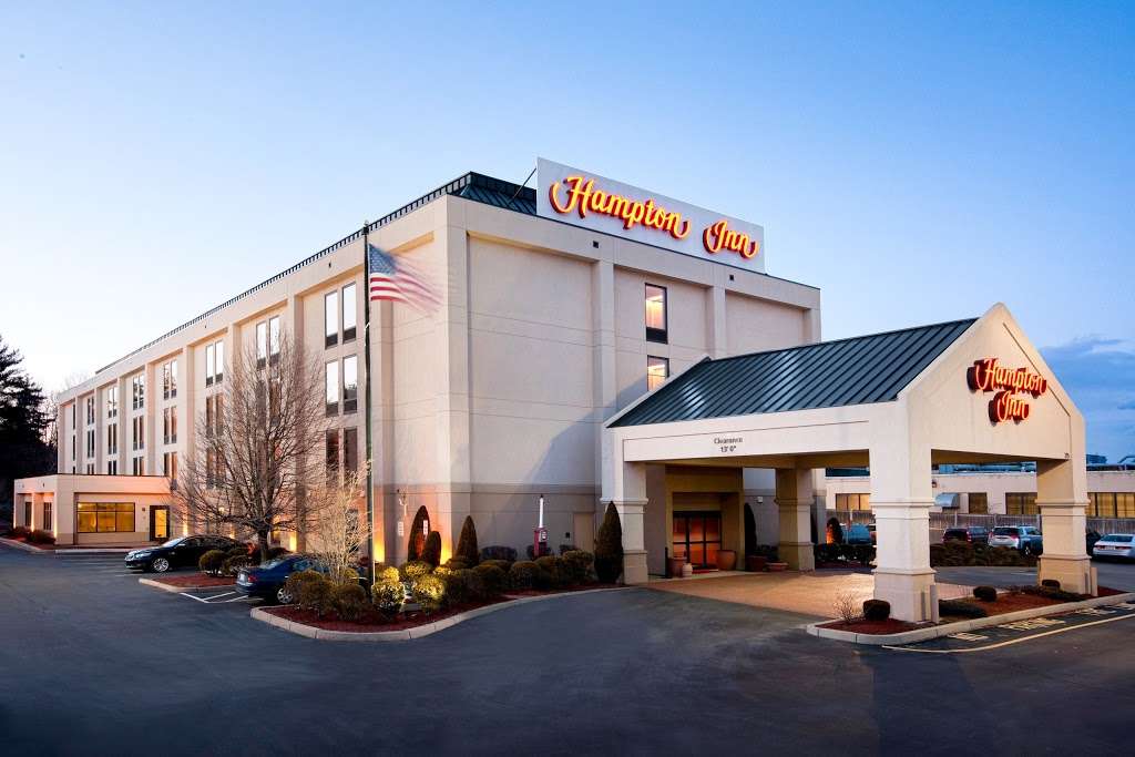 Hampton Inn Boston/Braintree | 215 Wood Rd, Braintree, MA 02184, USA | Phone: (781) 380-3300