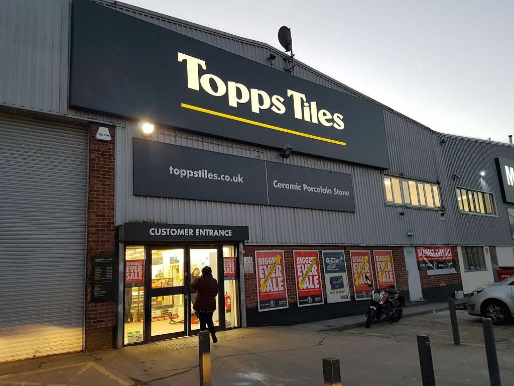 Topps Tiles Croydon Thornton | Unit C10 190-200 Thornton Rd, Peall Road, Croydon CR0 3EX, UK | Phone: 020 8684 1867