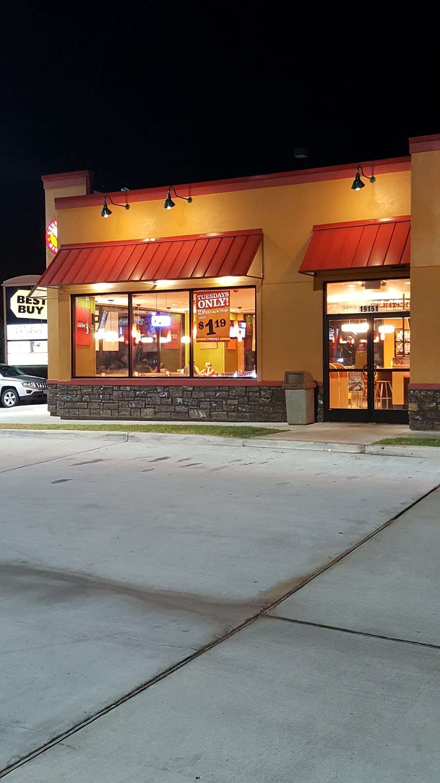 Popeyes Louisiana Kitchen | 19151 W Lake Houston Pkwy, Atascocita, TX 77346 | Phone: (281) 812-4547