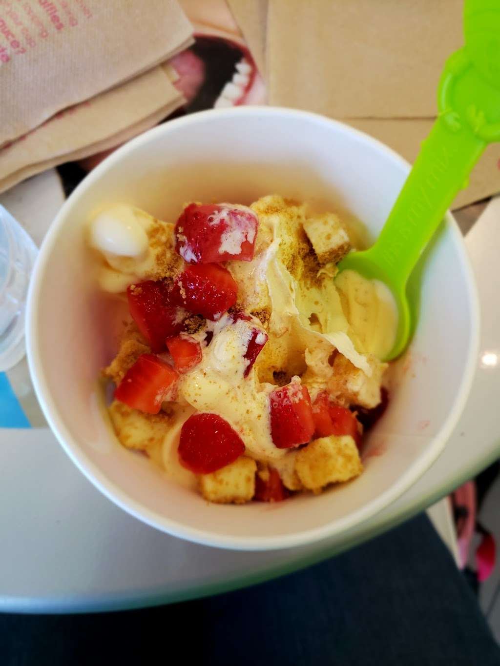 Menchies Frozen Yogurt | 14309 E Sam Houston Pkwy N, Ste 200, Houston, TX 77044 | Phone: (832) 975-7429