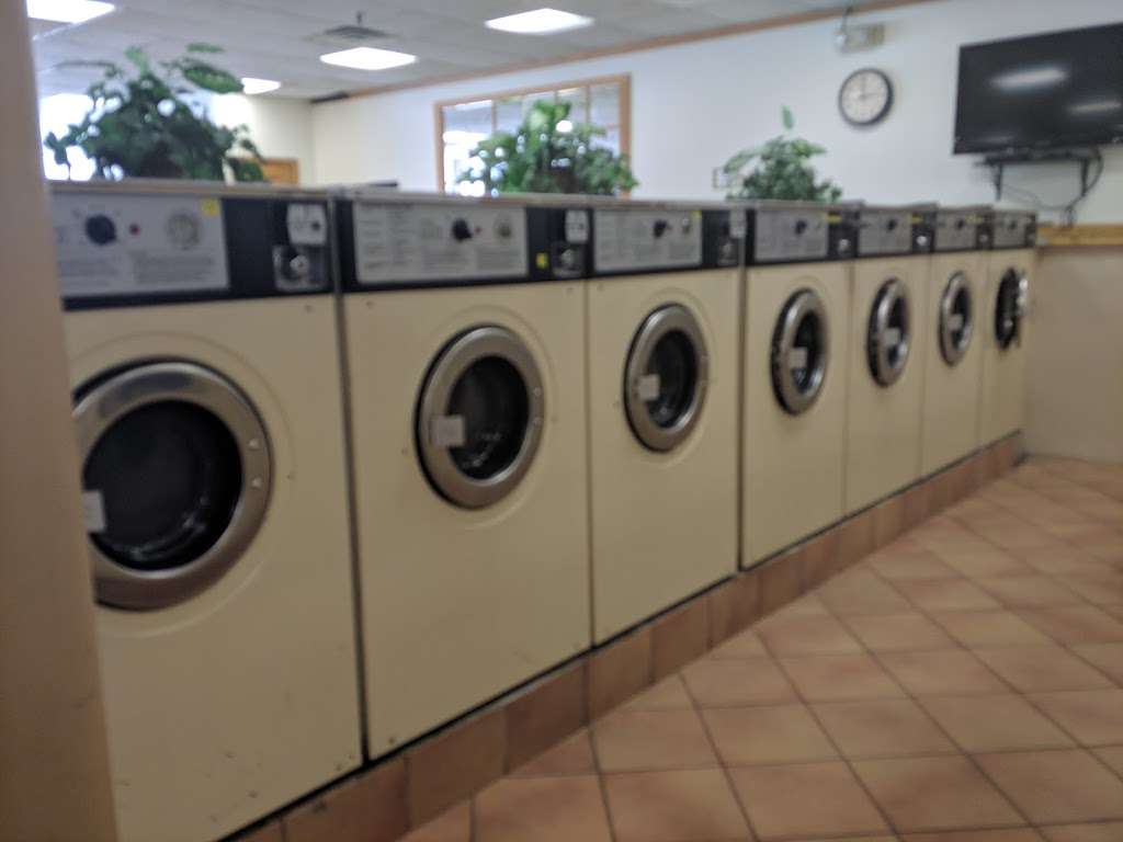 Bubbles Coin Laundry | 1230 VFW Pkwy, West Roxbury, MA 02132, USA | Phone: (617) 323-9533