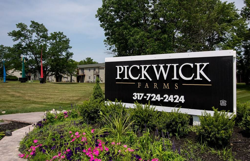 Pickwick Farms Apartments | 1540 Handball Ln, Indianapolis, IN 46260, USA | Phone: (317) 724-2424